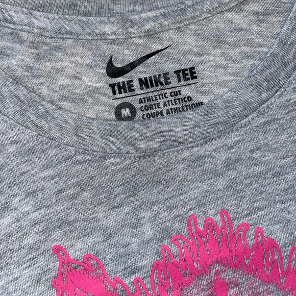 3 for $30 The Nike Tee - Picture 4 of 5